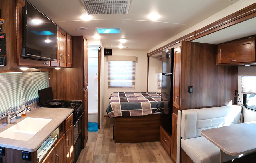 Winnebago Vita 24P Tour Video & Highlights